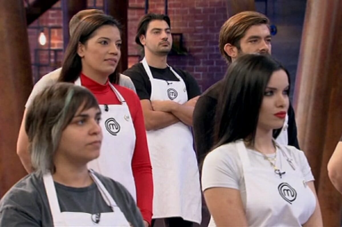 Η ανακοίνωση των κριτών προκάλεσε σοκ στους παίκτες του MasterChef!