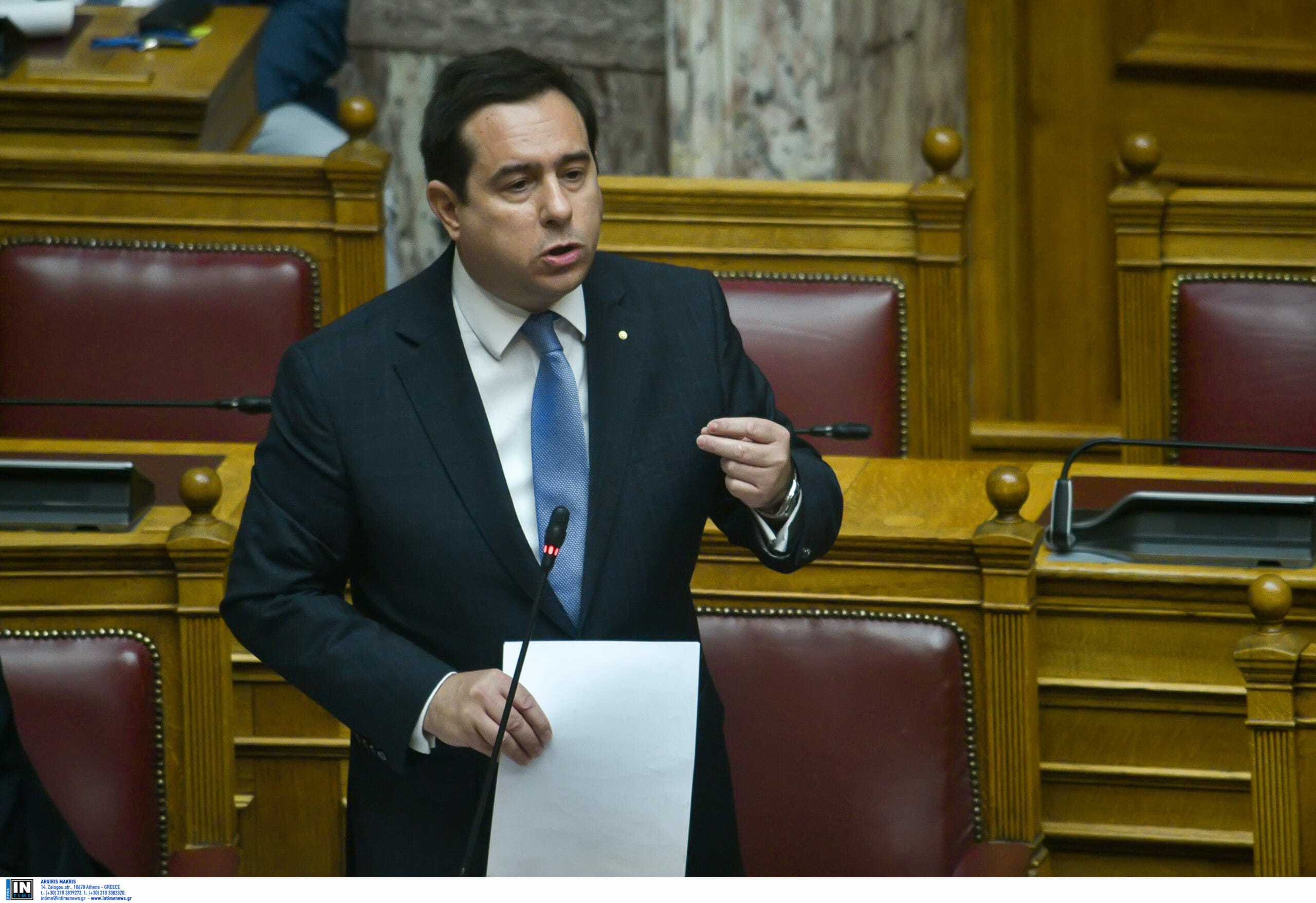 Μηταράκης: “Παγώνουν” οι επιτάξεις στα νησιά