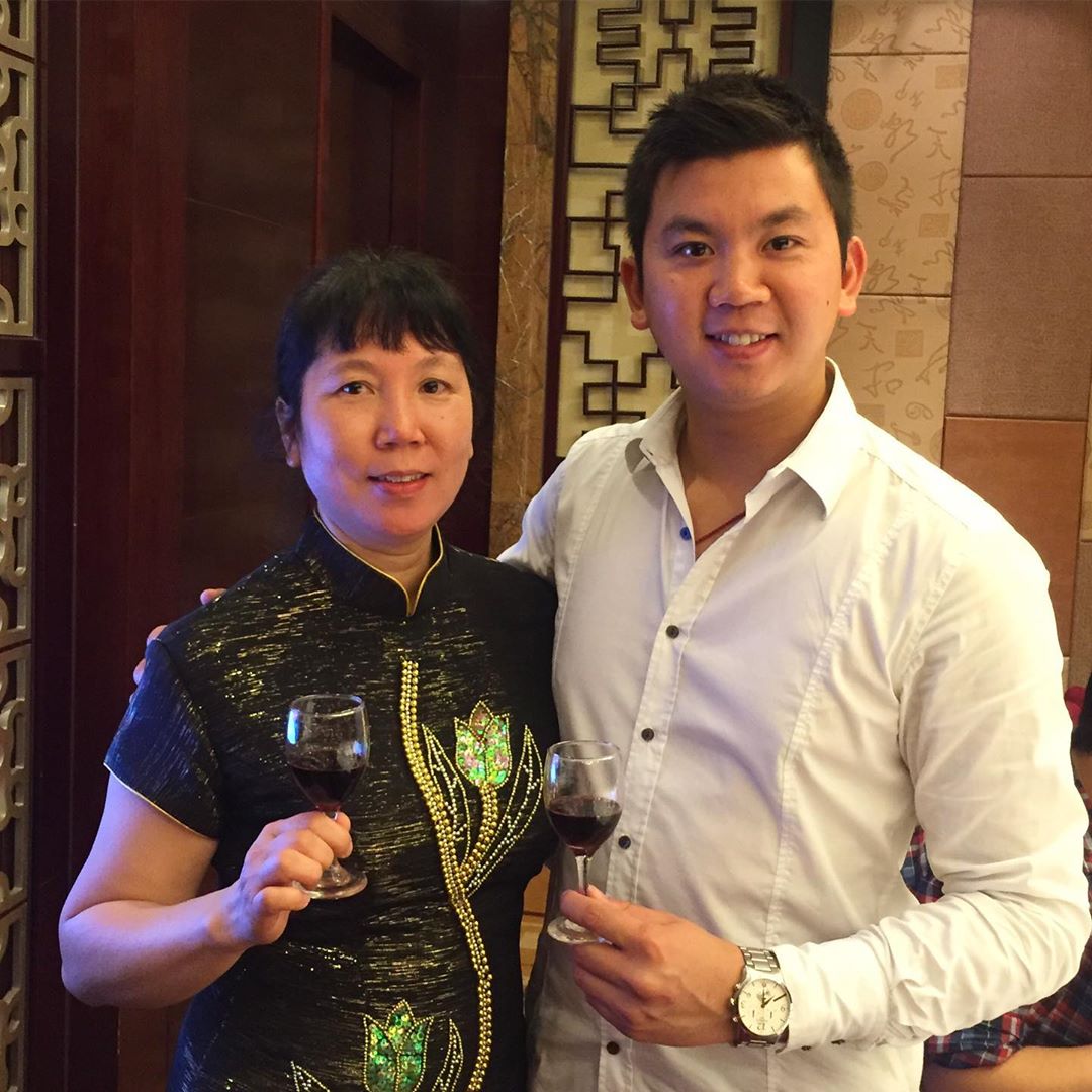 Kορονοϊός- Ο Ορέστης Τσανκ δηλώνει: «ΟΧΙ δεν τρώμε όλοι οι Κινέζοι περίεργα ζώα»