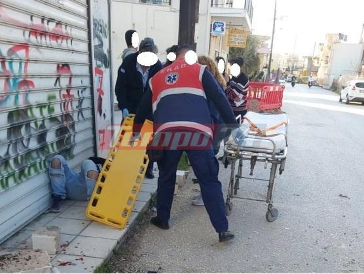 Απίστευτο τροχαίο στην Πάτρα: ΙΧ αυτοκίνητο "καβάλησε" τοίχο και το ασθενοφόρο που παρέλαβε τον τραυματία οδηγό … έμεινε και το έσπρωχναν (photos)