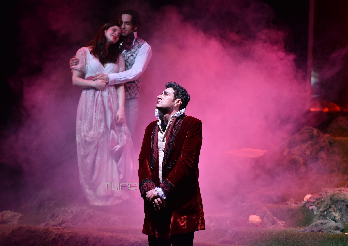 Ευγενία Δημητροπούλου και Δημήτρης Μοθωναίος έκαναν πρεμιέρα ανήμερα του Αγίου Βαλεντίνου! [pics]