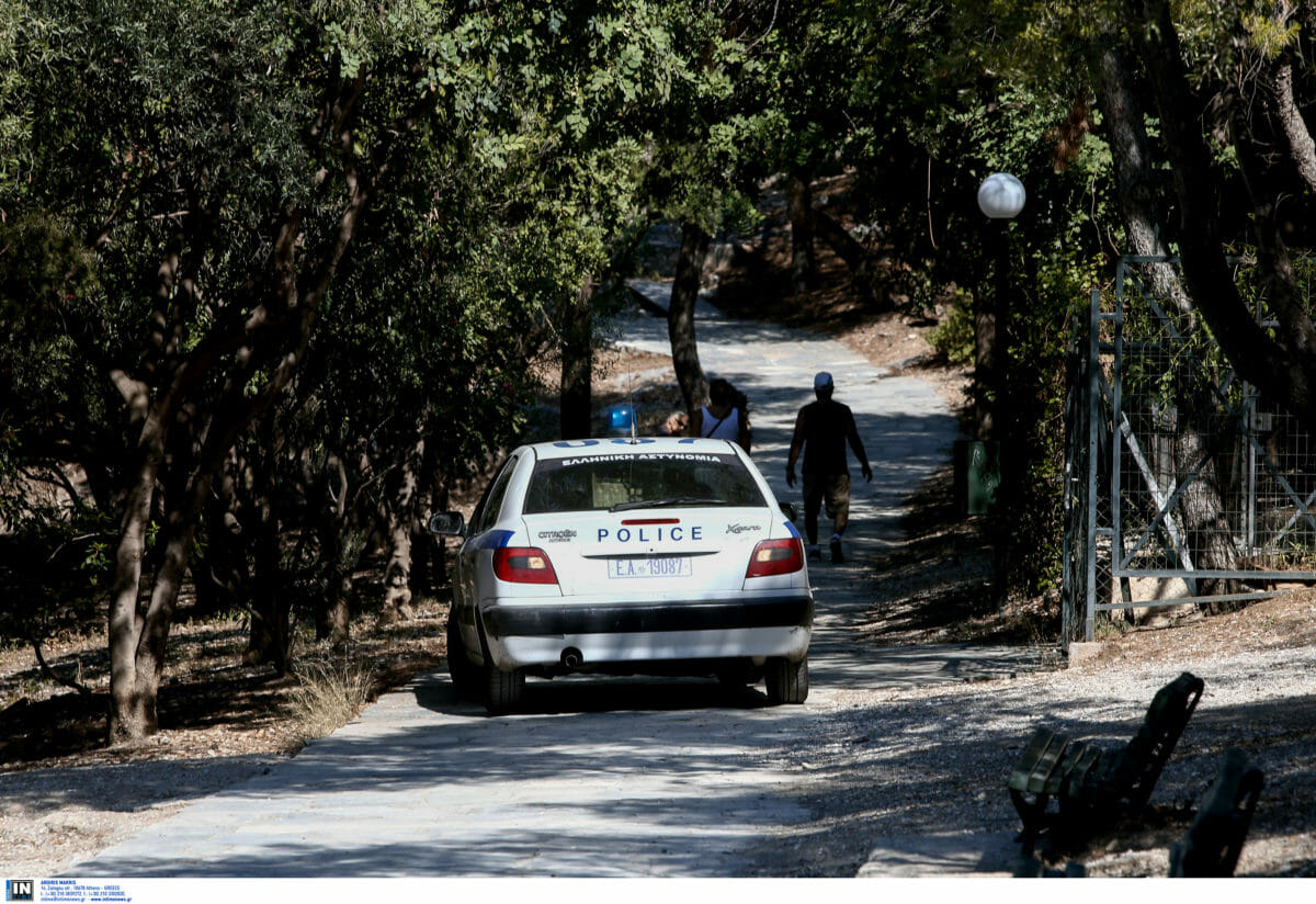 Συνελήφθη αλλοδαπός που λήστευε, με ιδιαίτερη σκληρότητα, ηλικιωμένες γυναίκες