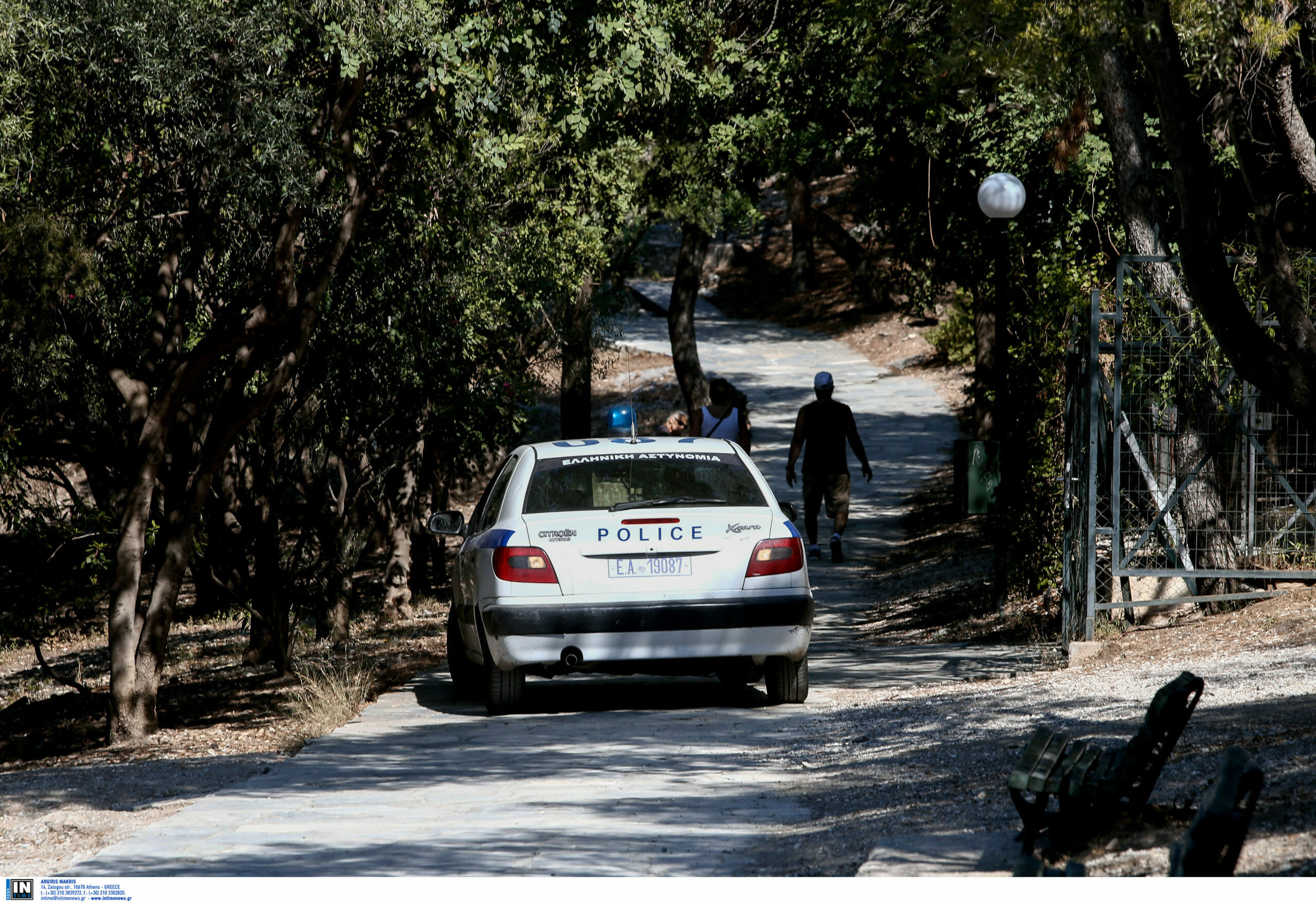 Ηράκλειο: Ανθρωποκυνηγητό για τους πιστολέρο που σκόρπισαν τον τρόμο στο Αρκαλοχώρι