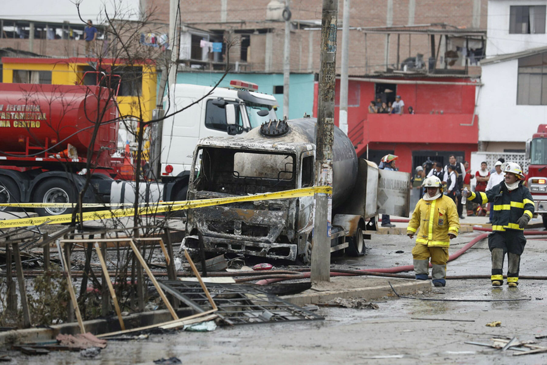 Περού: Αυξήθηκε κι άλλο ο αριθμός των νεκρών από την έκρηξη βυτιοφόρου