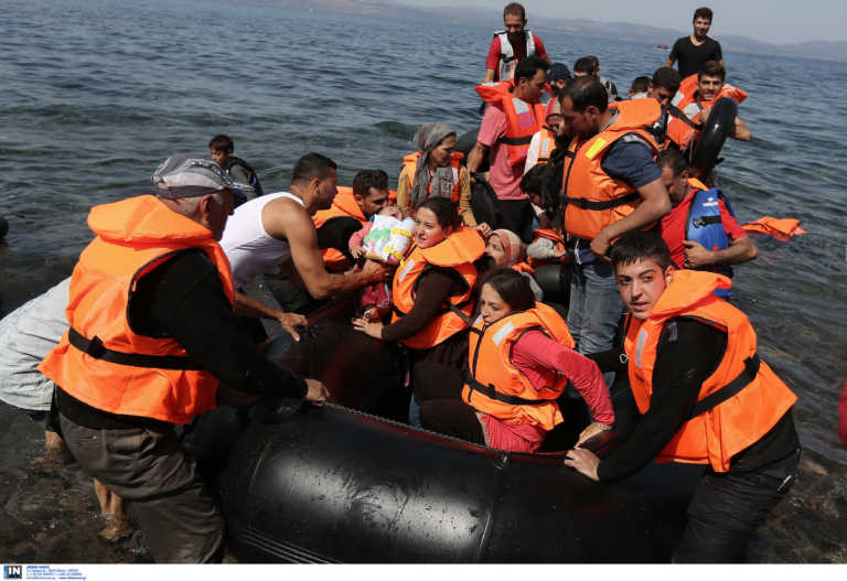 “Αντιλαμβανόμαστε τι σημαίνει να έρθουν 100.000 πρόσφυγες στα νησιά”! Ο Κωνσταντίνος Φίλης αναλύει στο newsit.gr τις κινήσεις Ερντογάν