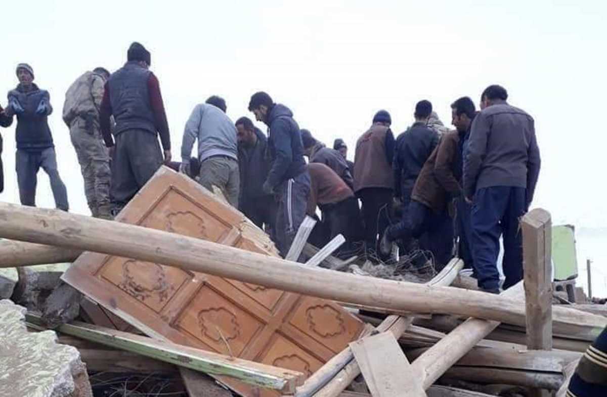 Σεισμός στην Τουρκία: Νεκροί και εγκλωβισμένοι στη Βαν [pics, video]