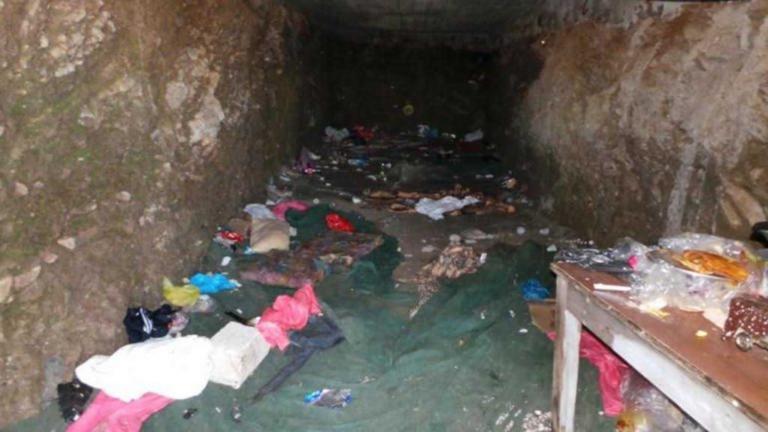 Κρήτη: Ζωντανοί νεκροί σε “ποντικότρυπες”! Αναβιώνει η απόλυτη εξαθλίωση 113 ανθρώπων