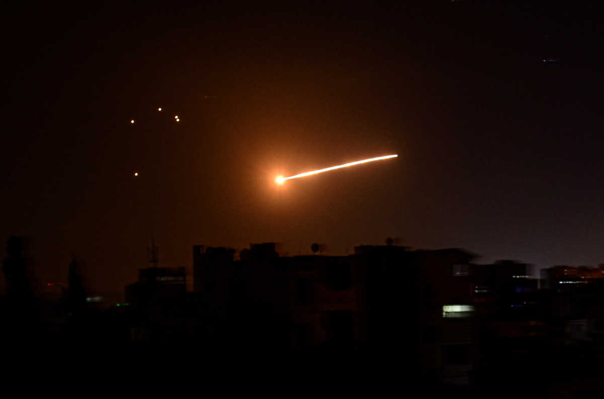 Συρία: Νυχτερινή αεροπορική επιδρομή στη Δαμασκό από το Ισραήλ