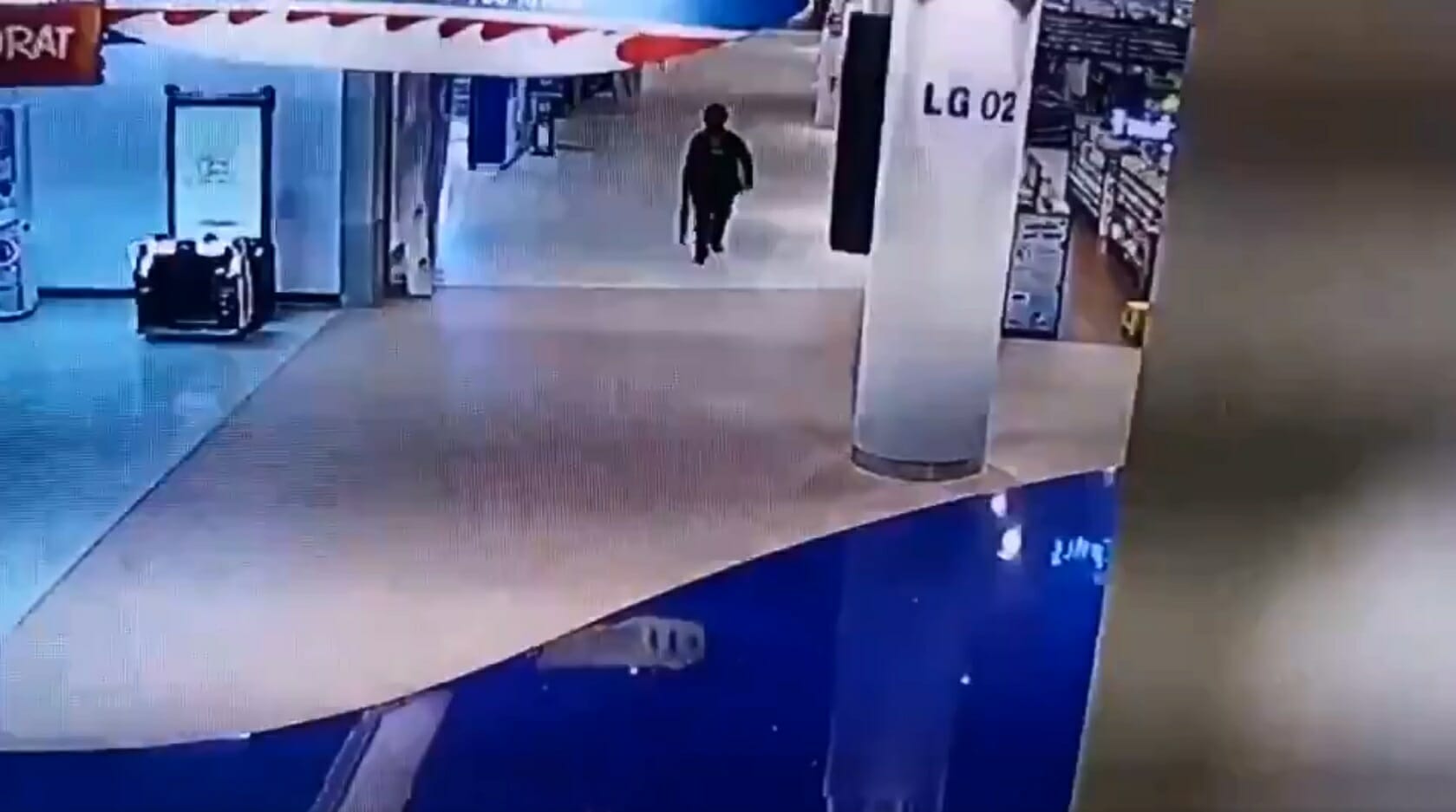 Μακελειό στην Ταϊλάνδη: Τουλάχιστον 17 οι νεκροί από τα πυρά του στρατιώτη που κρατά και ομήρους