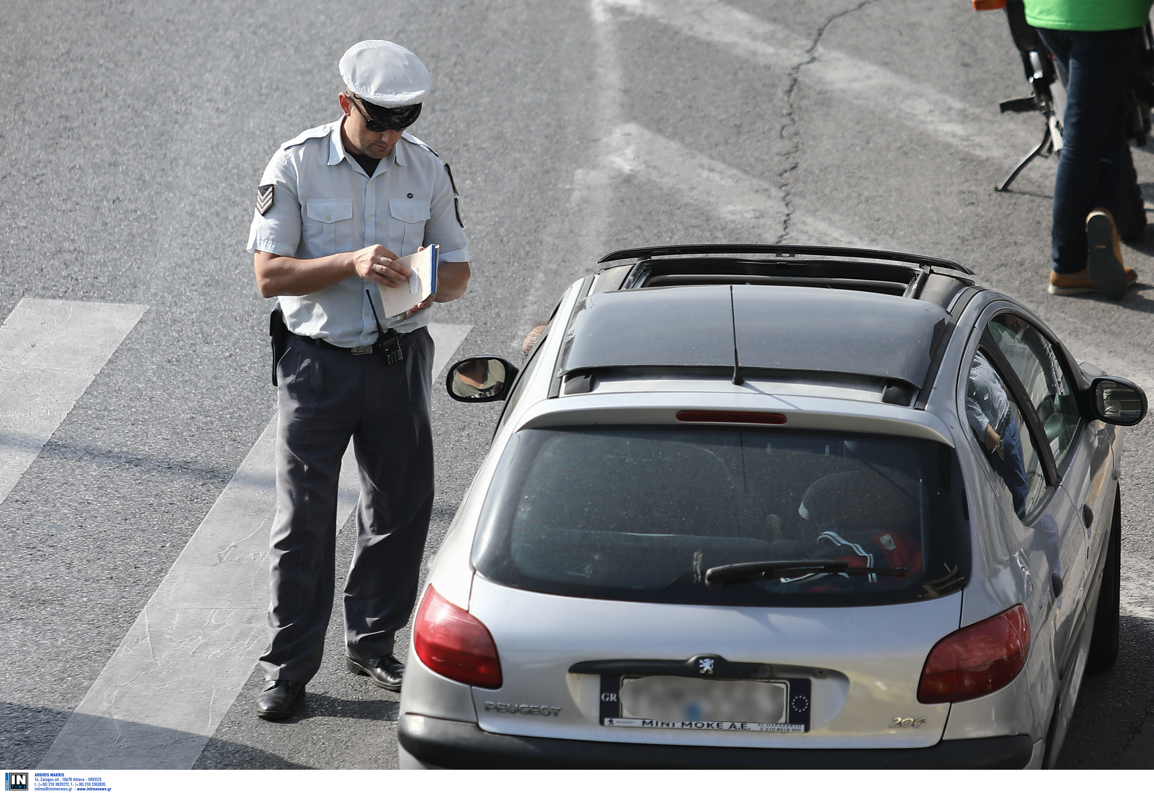 Μέτρα της Τροχαίας για την έξοδο του Δεκαπενταύγουστου –  Έλεγχοι σε δρόμους, λιμάνια, αεροδρόμια, σταθμούς