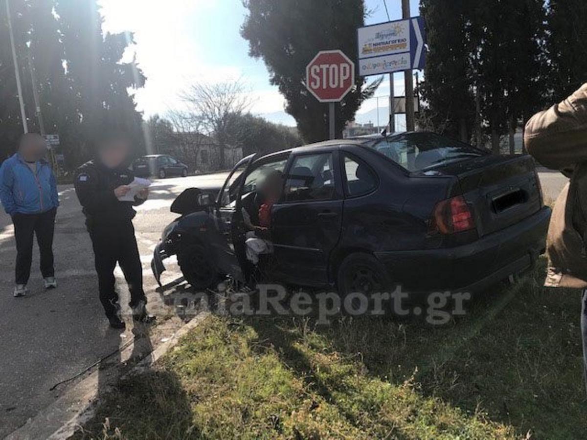 Λαμία: Παραβίασε STOP και την πέταξε στα χωράφια