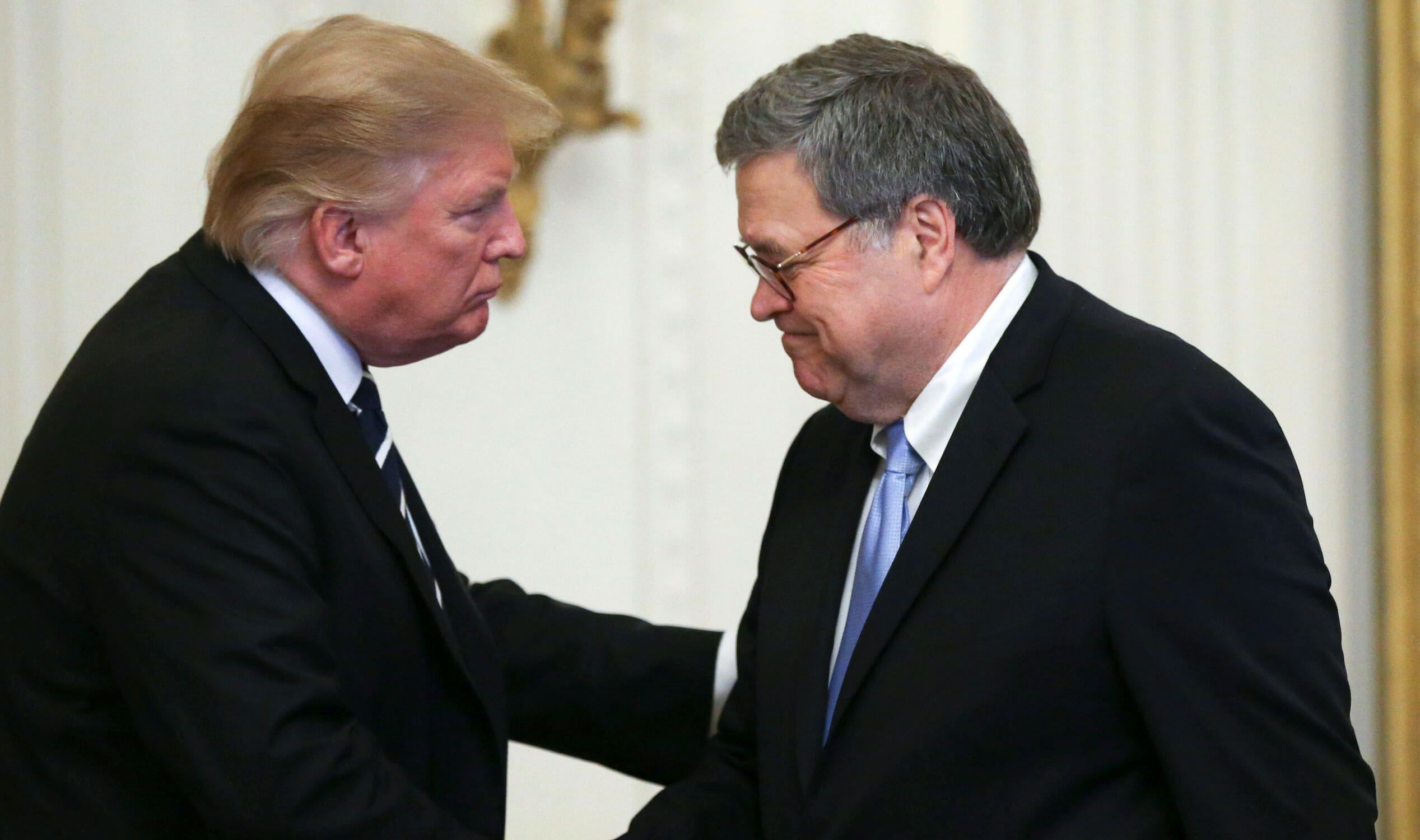 ΗΠΑ: Τα tweets του Τραμπ κάνουν τον υπ. Δικαιοσύνης… να θέλει να παραιτηθεί!