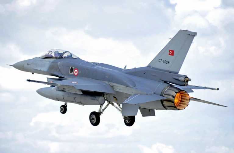 Νέα υπέρπτηση τουρκικών F16 πάνω από Οινούσσες και Παναγιά