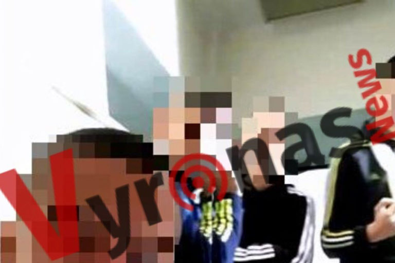 Οι «νταήδες» του Βύρωνα! Αμετανόητοι και προκλητικοί οι δράστες του ξυλοδαρμού του 17χρονου, έβγαλαν selfie στο τμήμα!
