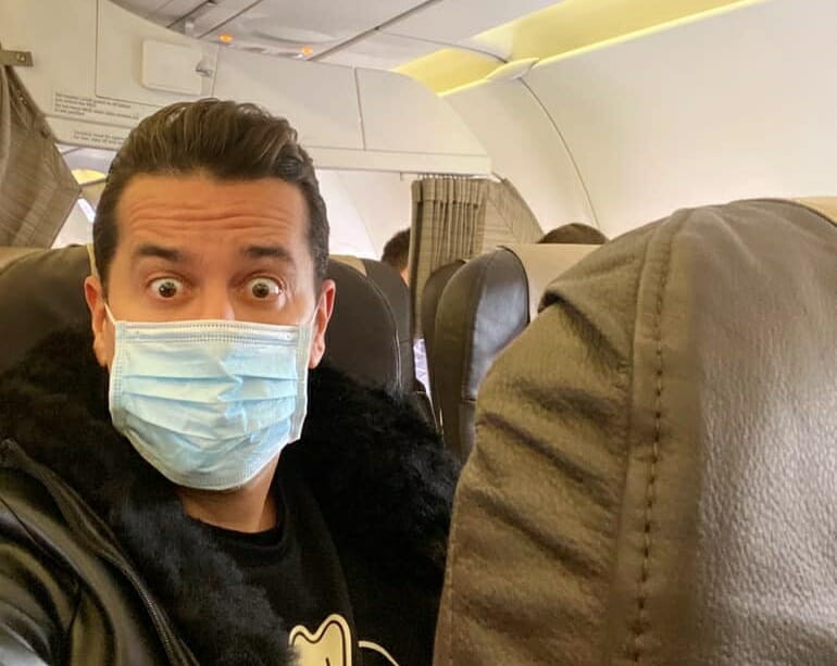 Κορονοϊός: Δε δέχτηκαν χωρίς μάσκα τον Χάρη Σιανίδη στο αεροπλάνο