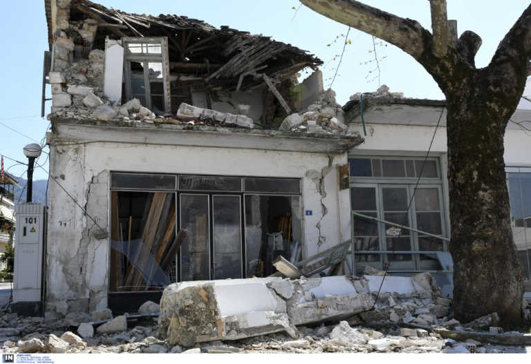 Σεισμός 5,6 Ρίχτερ στην Πάργα: Σώθηκε από θαύμα ζευγάρι! Νέες εικόνες καταστροφής (Φωτό)