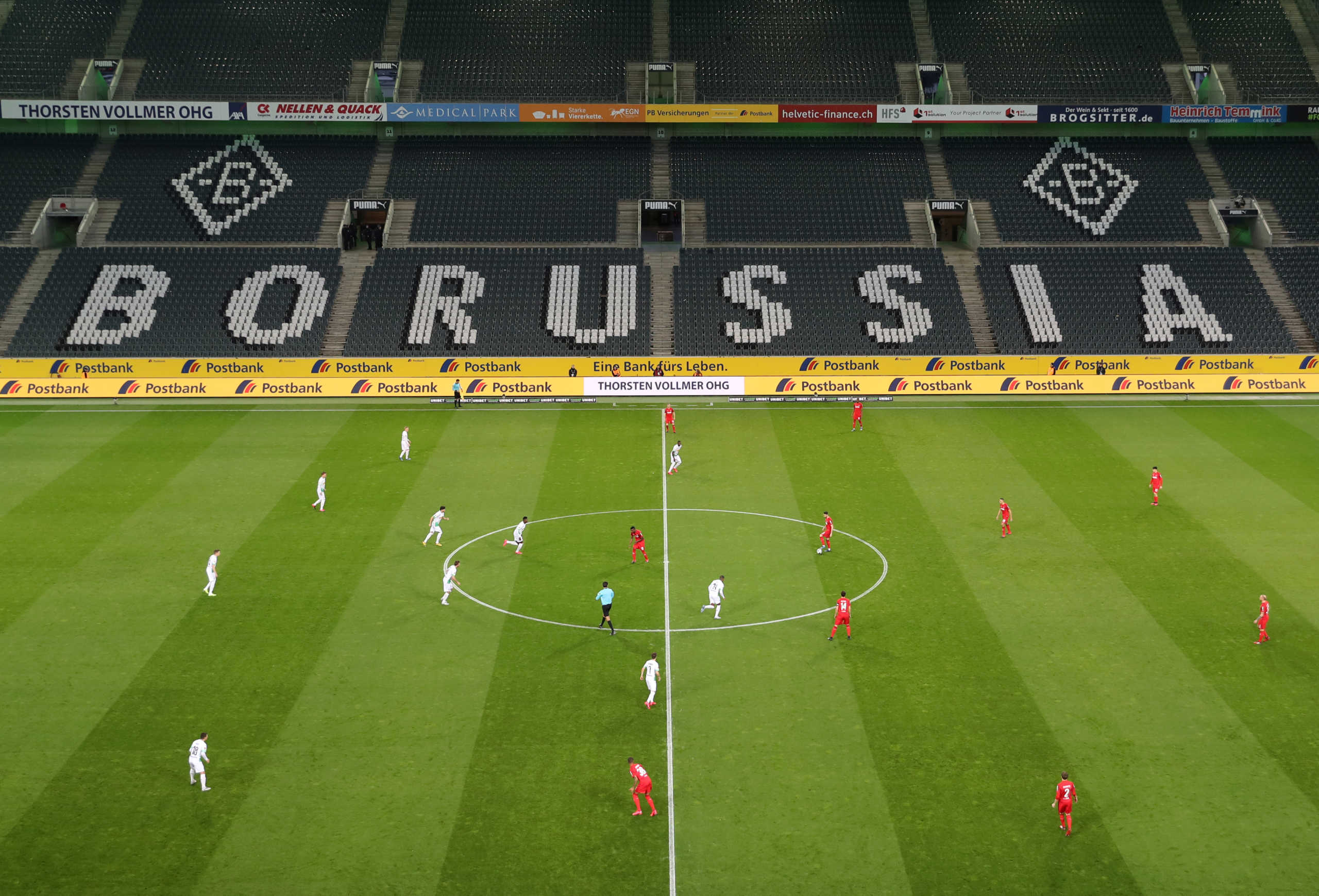 Soccer Football - Bundesliga - Borussia Moenchengladbach v FC Cologne - Borussia-Park, Moenchengladbach, Germany - March 11, 2020  General view as the match kicks off behind closed doors while the number of coronavirus cases grow around the world  REUTERS