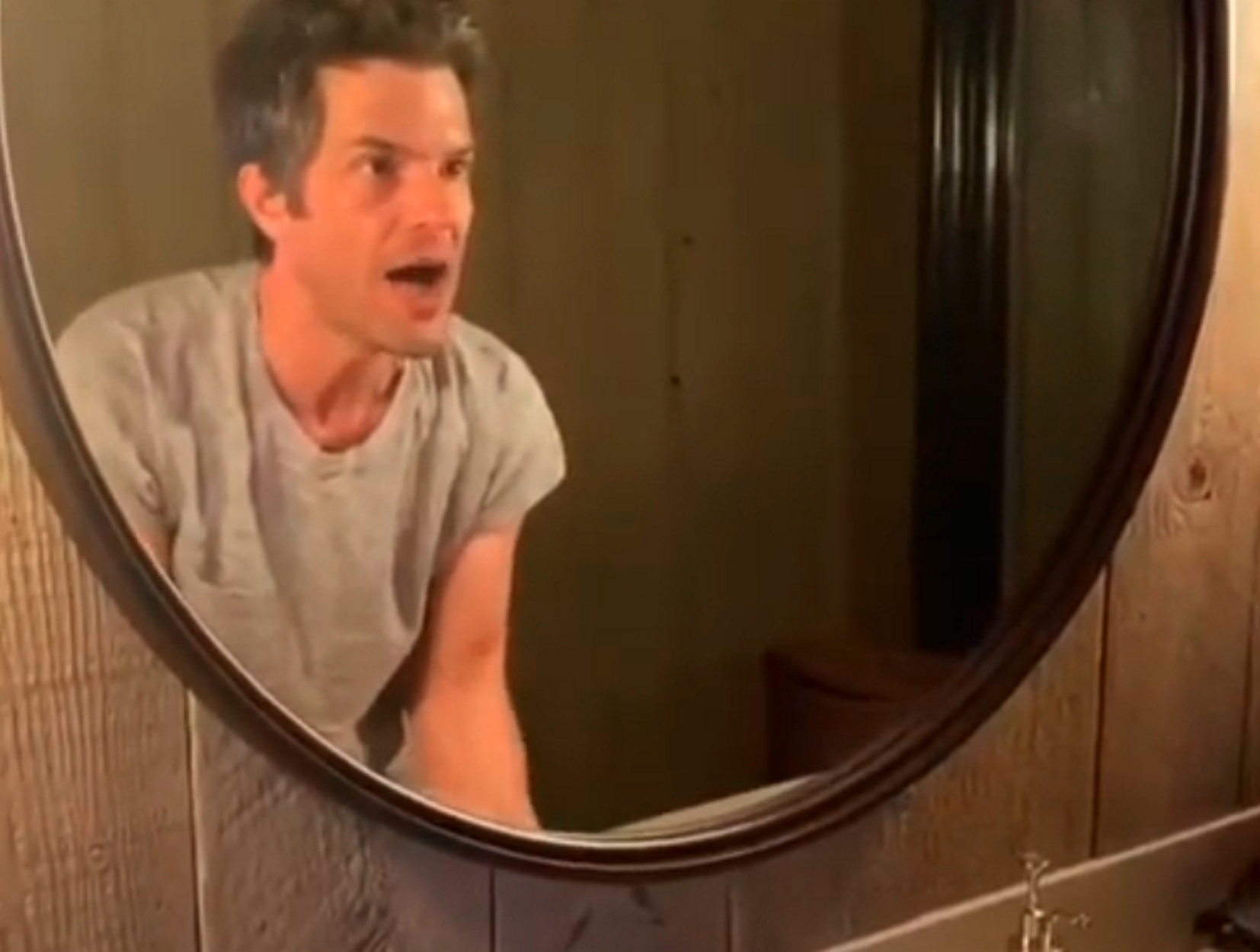 Κορονοϊός: Βίντεο του “Mr Brightside” για σωστό πλύσιμο των χεριών! video