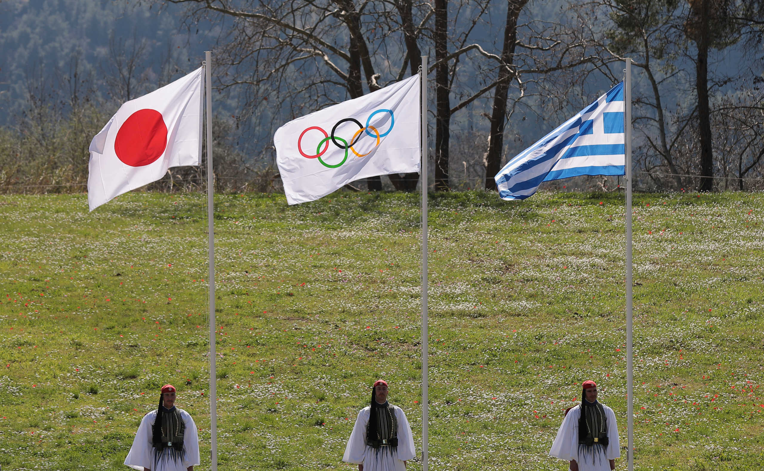 Αρχαία Ολυμπία: Ξεκίνησε το ταξίδι της η Ολυμπιακή Φλόγα για το Τόκιο (photos)