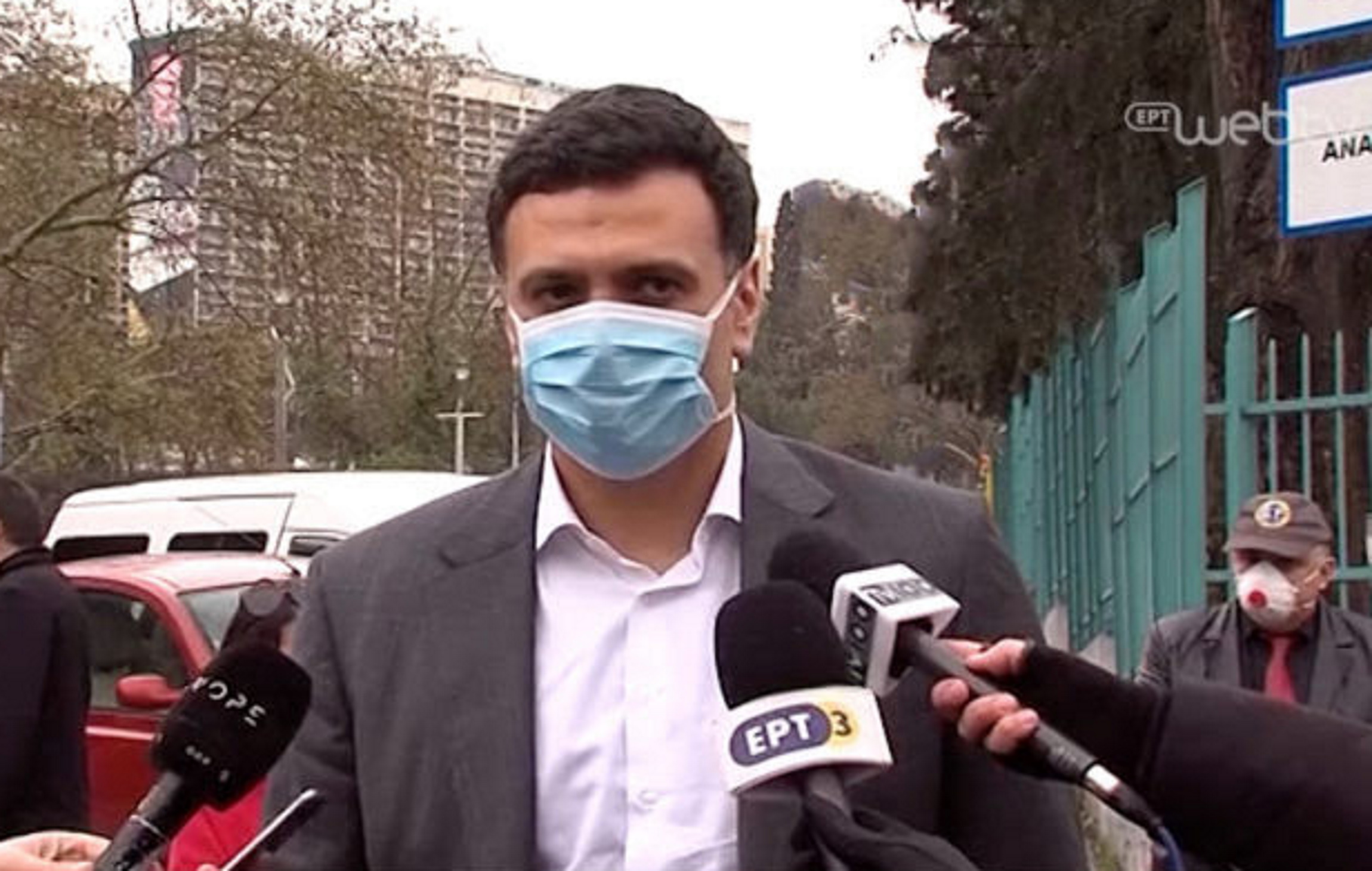 Κικίλιας από το ΑΧΕΠΑ: «Γίνεται παγκόσμιος πόλεμος για τα υλικά προφύλαξης από τον ιό»