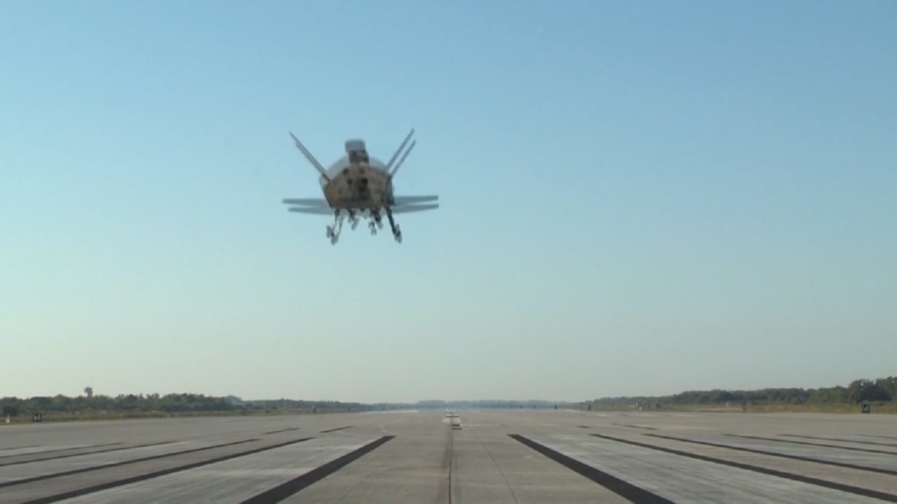 Αυτό είναι το άκρως απόρρητο διαστημικό drone που βρίσκεται σε τροχιά γύρω από τη Γη (video)