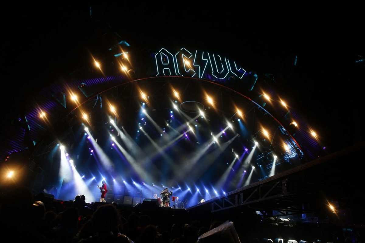AC/DC