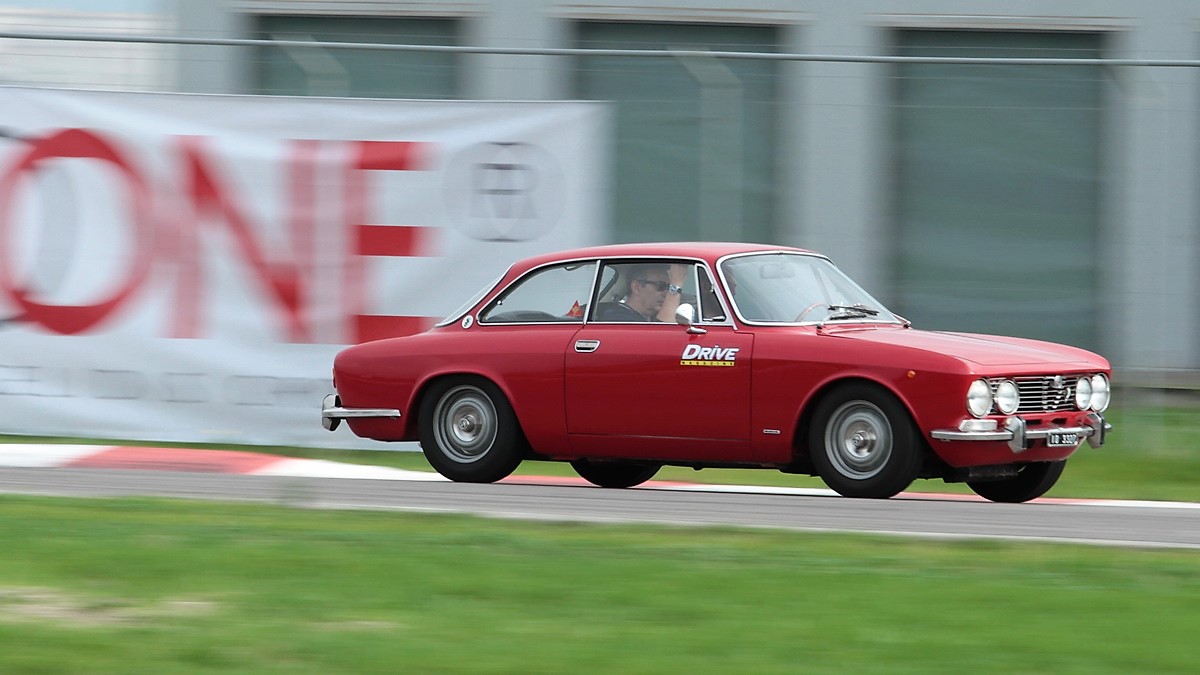 23 μοντέλα της Alfa Romeo για… φίλημα! [pics]