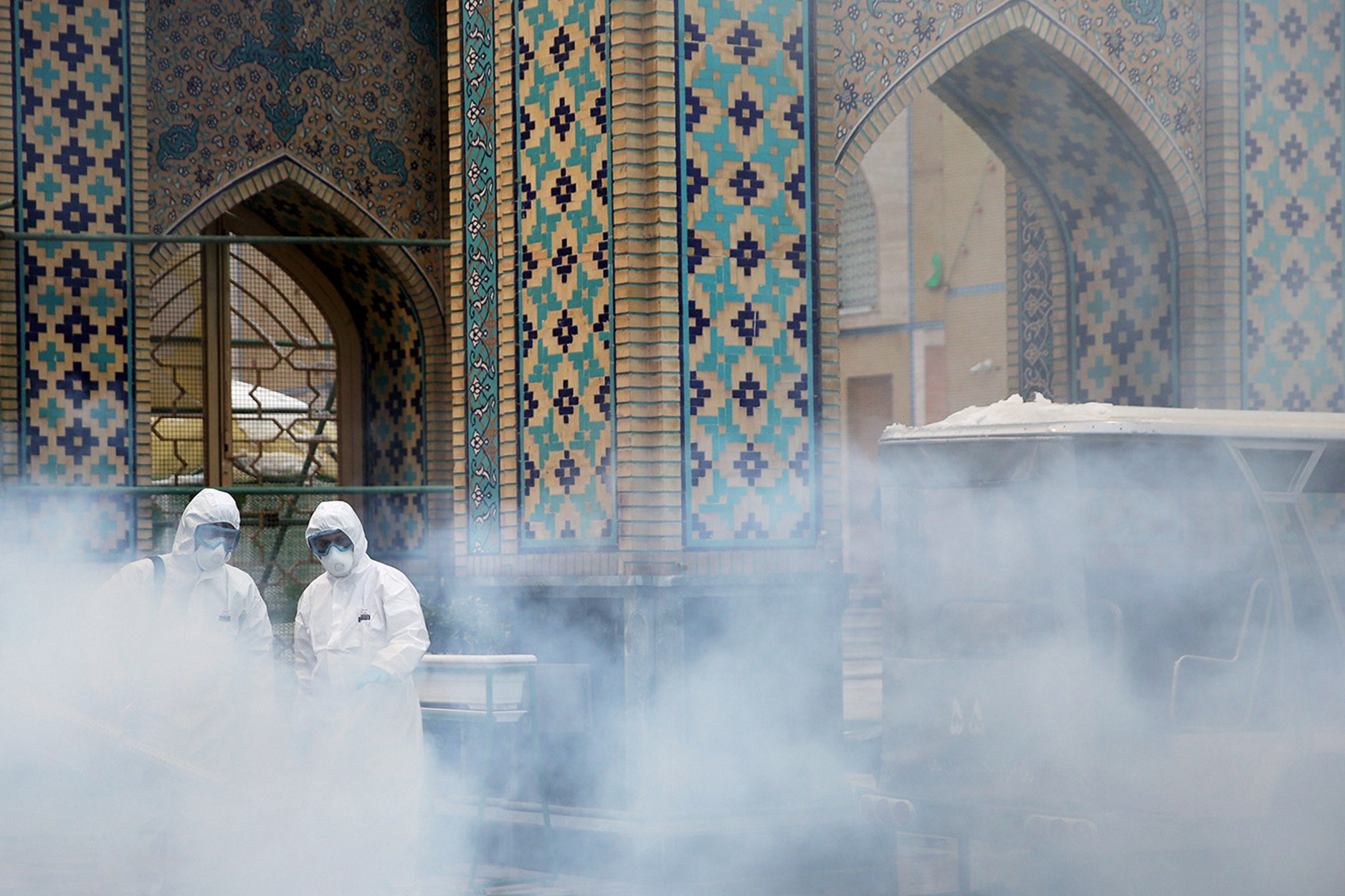 Κορονοϊός: “Καλπάζει” στο Ιράν όπου οι νεκροί πλησιάζουν τους 300