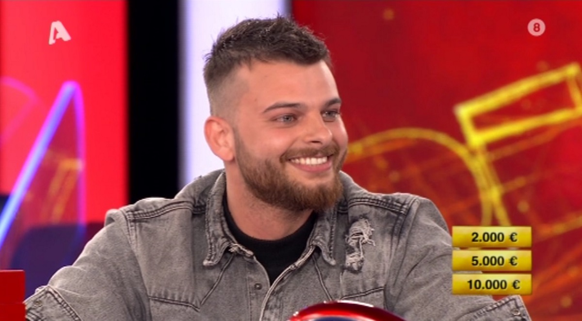 Ανατροπή στο Deal! Ο τρελός μπάρμαν από τον Βόλο τα έπαιξε όλα για όλα