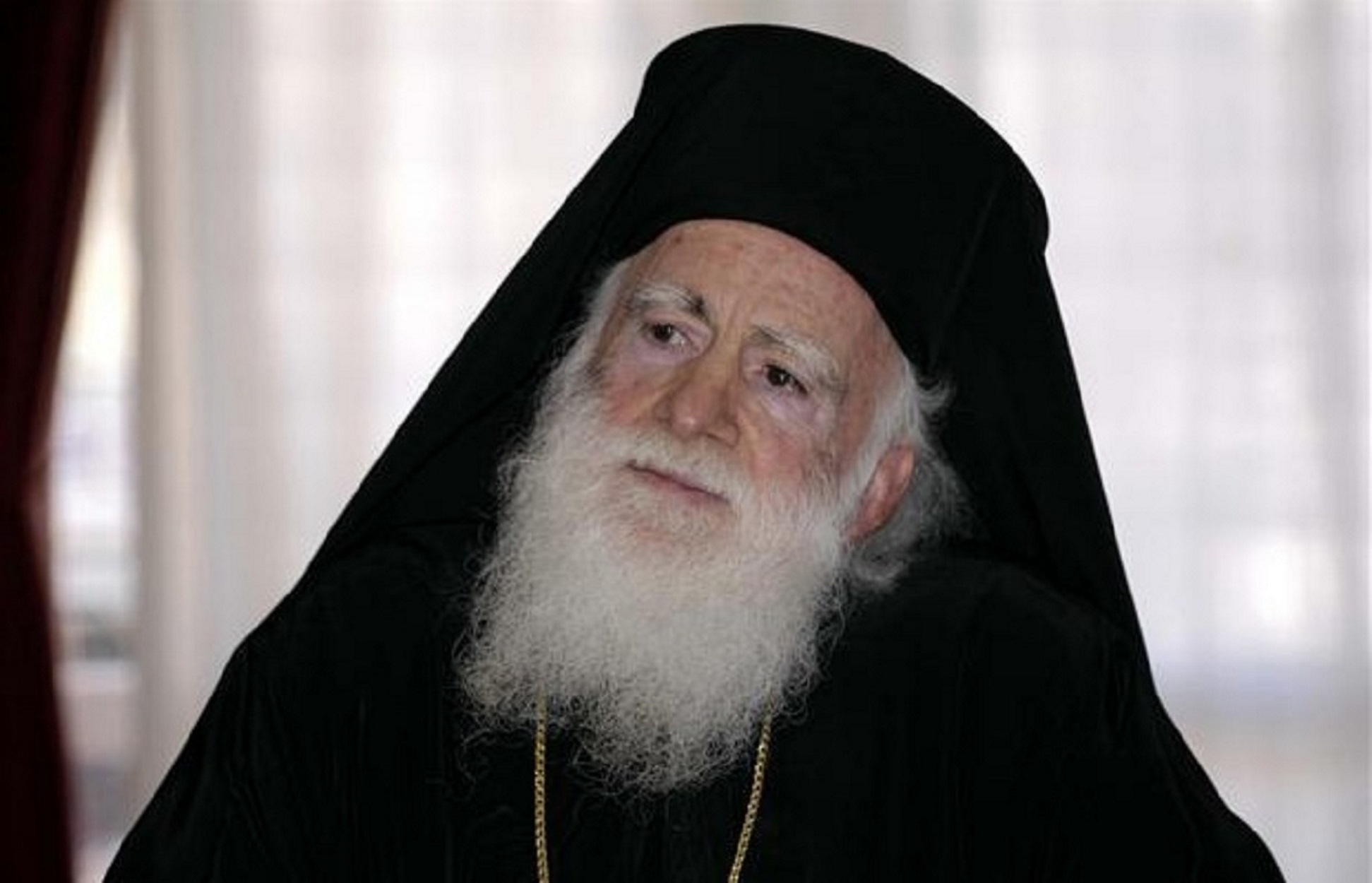 Εκκλησία της Κρήτης: “Να ακούτε τους επιστήμονες” για τον κορονοϊό!