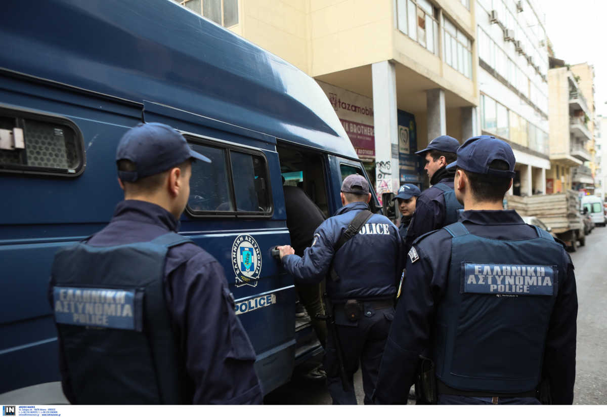 193 συλλήψεις μέσα σε 20 ημέρες από την ΕΛΑΣ στο κέντρο της Αθήνας