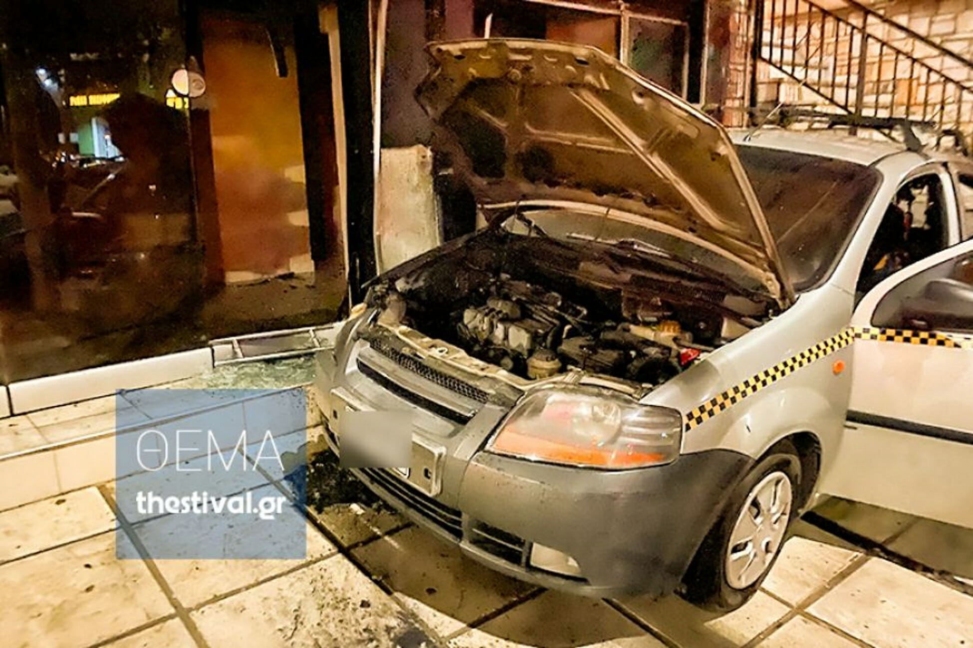 Θεσσαλονίκη: Πυρπόλησαν τα αυτοκίνητα εταιρείας σεκιούριτι! Έτσι έβαλαν οι δράστες τη φωτιά (Βίντεο)