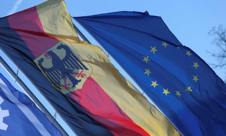 Η Γερμανία απορρίπτει εκ νέου την έκδοση ευρωομολόγων – Τι προτείνει