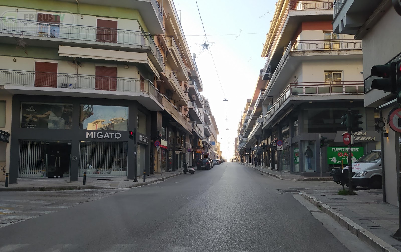 Κορονοϊός: Πόλη φάντασμα τα Γιάννενα! Άδειοι δρόμοι και πλατείες (Φωτό)