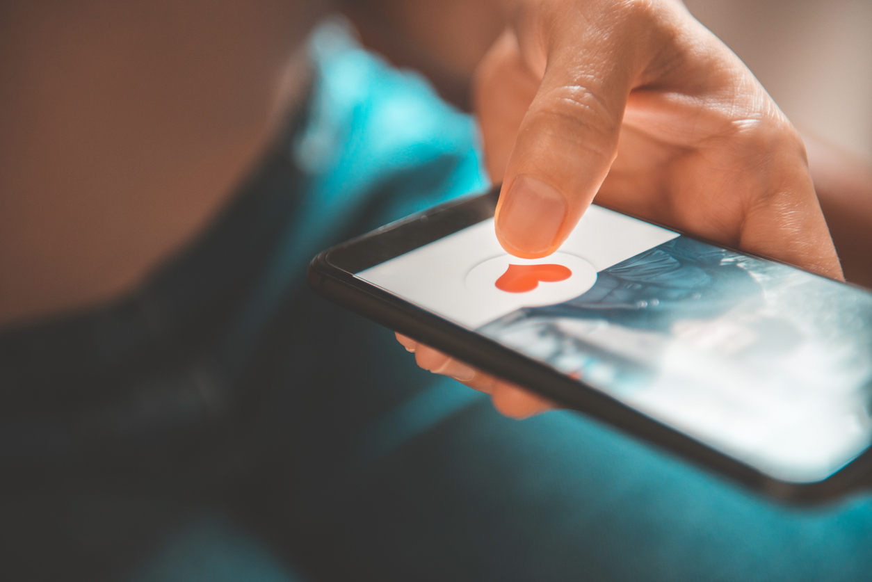 Κορονοϊός και στο Tinder: Δείτε τι ειδοποίηση έβγαλε στους χρήστες που ψάχνουν… ραντεβουδάκι