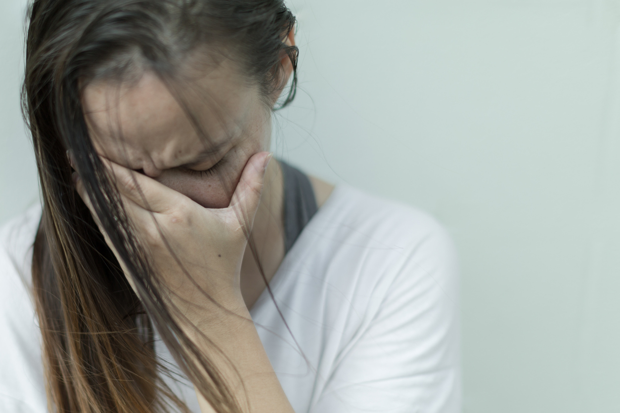 Κορονοϊός και ενδοοικογενειακή βία: Η άλλη όψη του νομίσματος από τον εγκλεισμό στο σπίτι