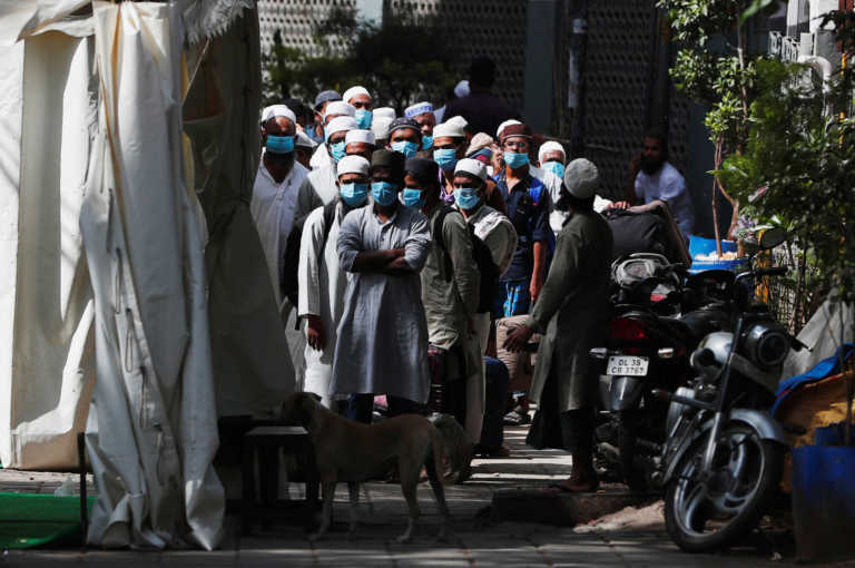 Ινδία: Αναζητούνται χιλιάδες άτομα που πέρασαν από ισλαμικό κέντρο εστία του κορονοϊού
