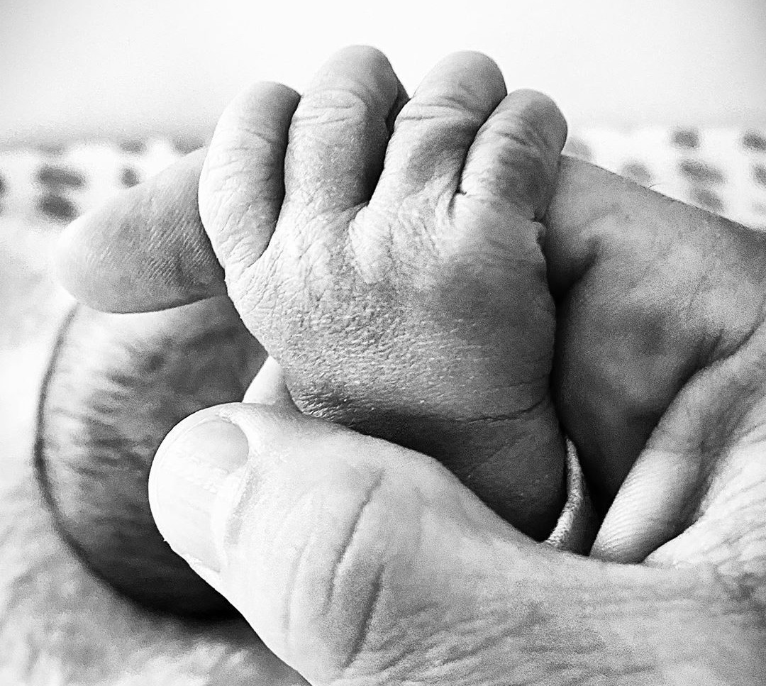 Διάσημη ηθοποιός έγινε ξανά μητέρα δύο χρόνια μετά το διαζύγιό της!