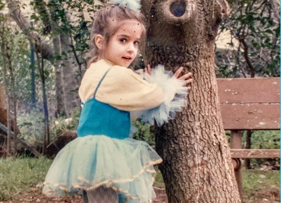 Το κοριτσάκι της φωτογραφίας σήμερα είναι γνωστή Ελληνίδα ηθοποιός!