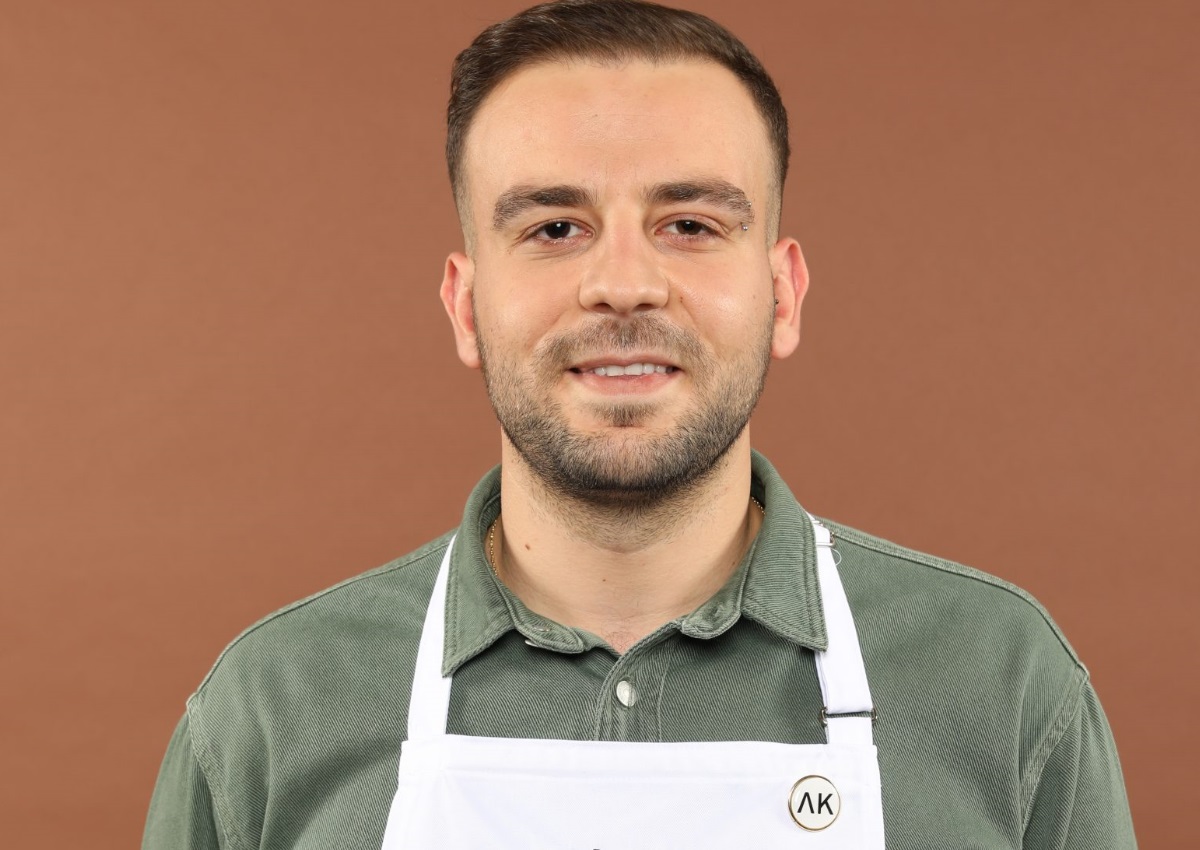 MasterChef: Ο Ηλίας έκραξε τα πιάτα των συμπαιχτών του και το twitter πήρε «φωτιά»