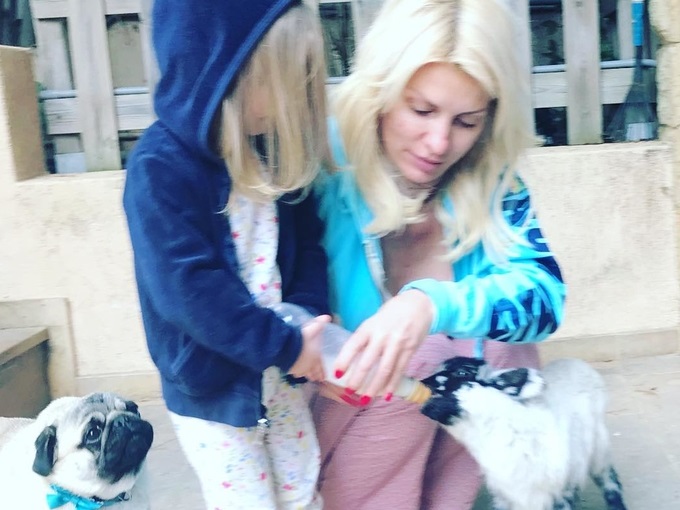 Συγκινεί η Ελένη Μενεγάκη με το μήνυμά της για τα φετινά γενέθλια της μικρής Μαρίνας