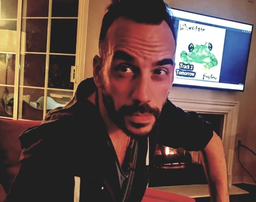 Ξανά ερωτευμένος ο Πάνος Μουζουράκης! Μένει σπίτι με την… νέα του σύντροφο