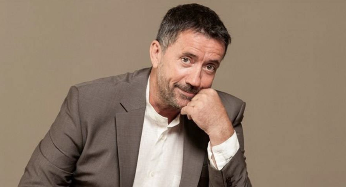 Ο Σπύρος Παπαδόπουλος απαντά για την αμοιβή του από το Μένουμε Σπίτι!