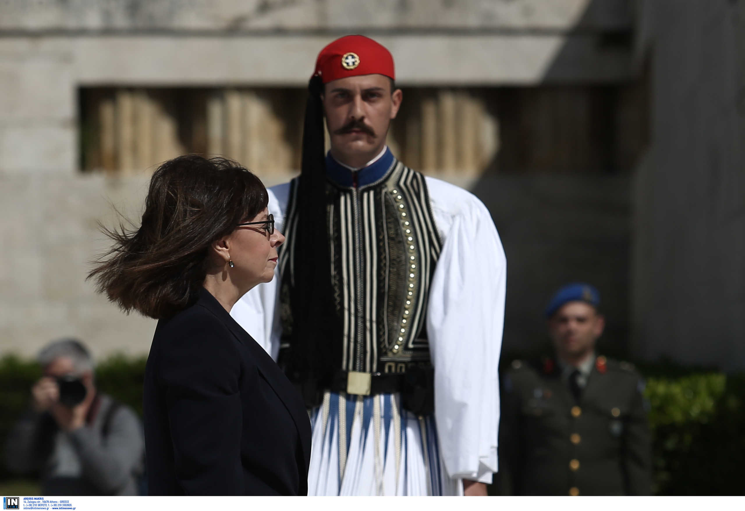 25 Μαρτίου: Η Πρόεδρος, ο εύζωνας και οι αρχηγοί μακριά και αγαπημένοι [pics]