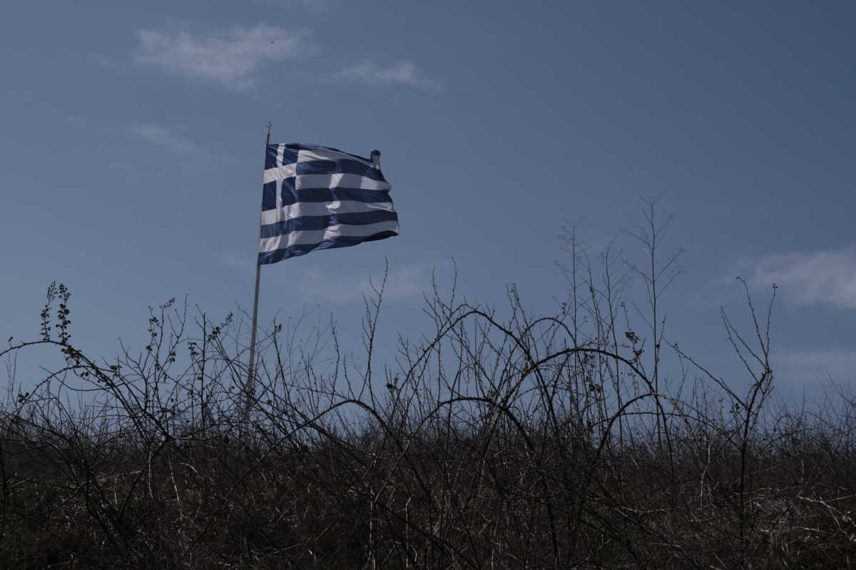 25η Μαρτίου: Τιμές στην ελληνική σημαία στις Καστανιές του Έβρου! Το πέρασμα από F 16 (Βίντεο)