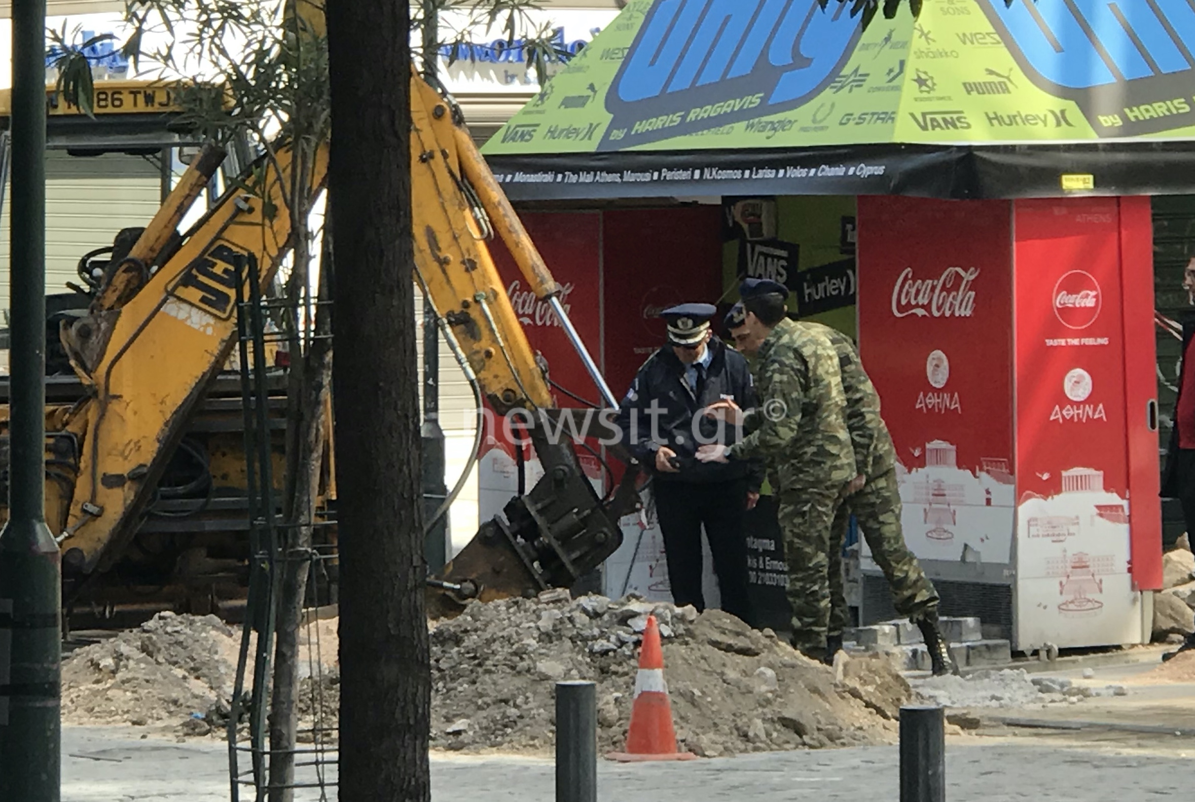 Οβίδα του Β’ Παγκοσμίου Πολέμου στην καρδιά της Αθήνας – Αποκλείστηκε η περιοχή