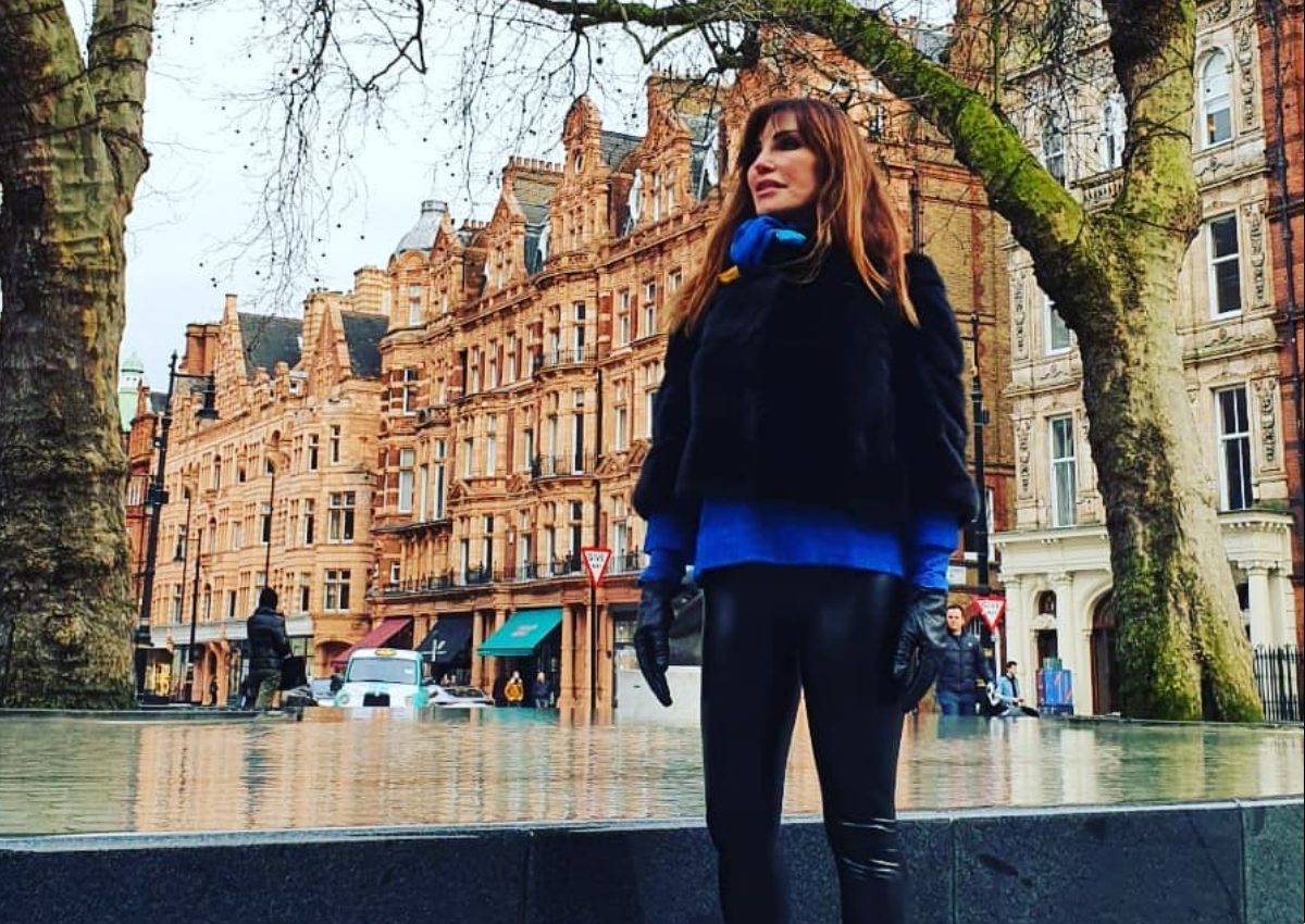 Βίκυ Χατζηβασιλείου: Ταξίδι στο Λονδίνο, λίγο πριν την πρεμιέρα του “Just the tho of us”