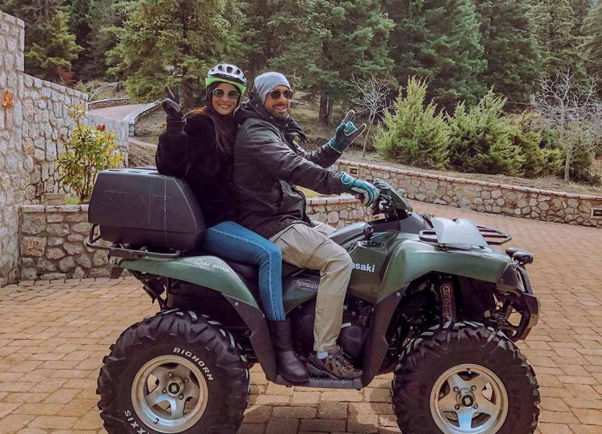 Χριστίνα Μπόμπα – Σάκης Τανιμανίδης: Απόδραση στον Παρνασσό μαζί με φίλους [pics]