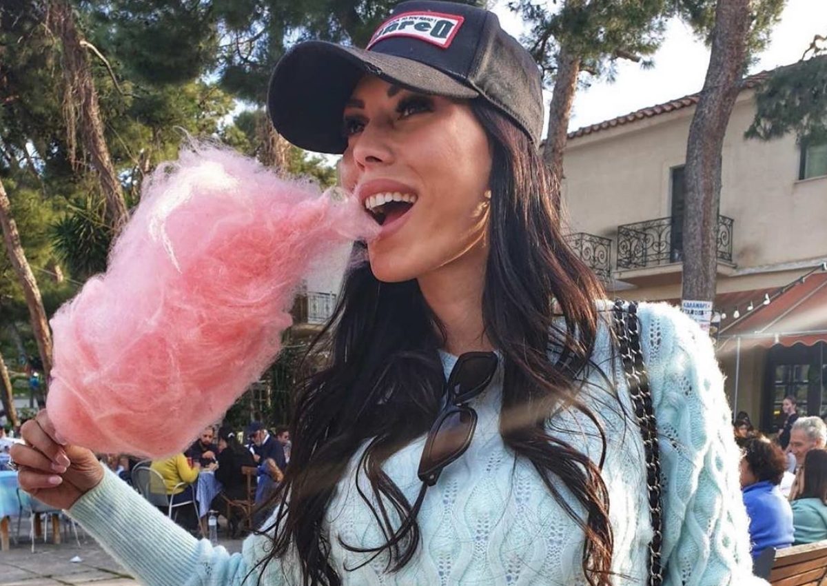 Ιωάννα Μπούκη: Η σύζυγος του Αντώνη Σρόιτερ διαθέτει κορμί λαμπάδα – Δείτε την να γυμνάζεται [pic]