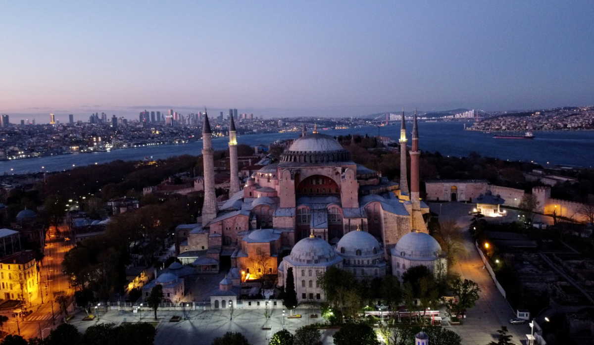 Τουρκία: “Θερίζει” ο κορονοϊός – 109 νέοι θάνατοι και 3.122 νέα κρούσματα